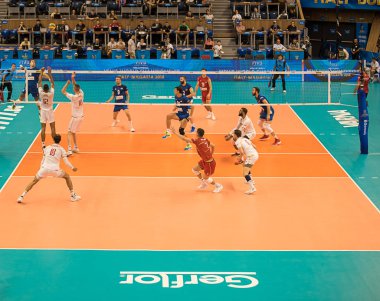 Varna / Bulgaristan-09,21, 2018: Sırbistan ve Fransa arasında voleybol maçı grubunda, Dünya Kupası