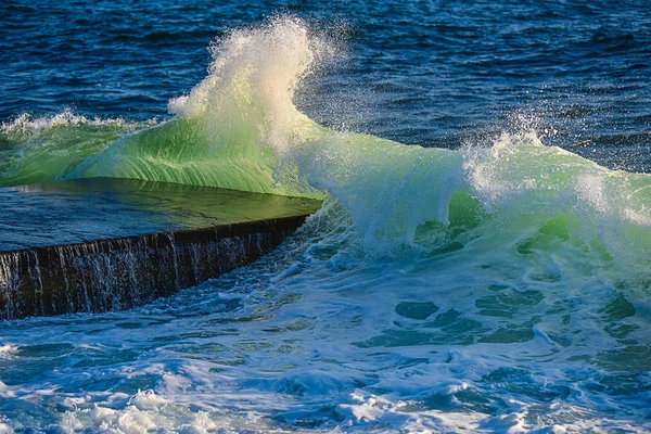 Große Meereswellen — Stockfoto