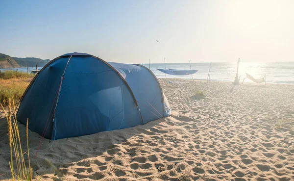 Uma pequena tenda — Fotografia de Stock