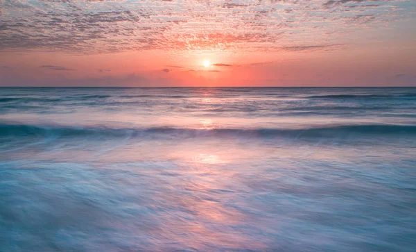 Rano na Oceanie — Zdjęcie stockowe