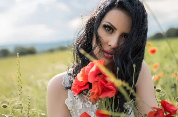 Girl Meadow Bouquet Flowers — Stock Photo, Image