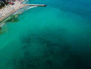 Denizde yüzücüler, drone atışları