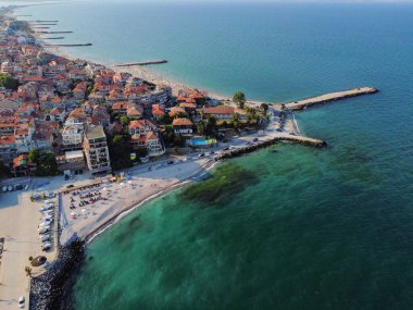 Bulgaristan 'ın Pomorie kentinin eski bir parçası, havadan vuruldu