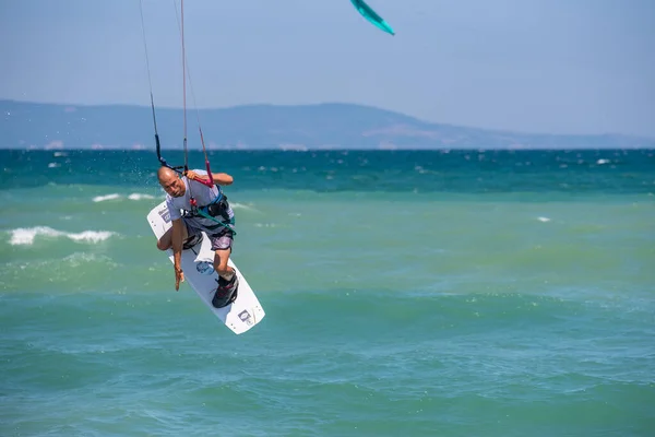 Pomorie Burgas Bulgaria 2020 Kite Surfer Помор Одне Місць Збираються — стокове фото
