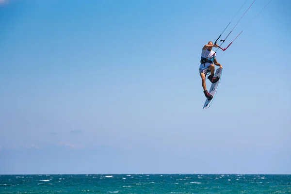 Pomorie Burgas Bulgarie 2020 Kite Surfer Rides Waves Pomorie Est — Photo