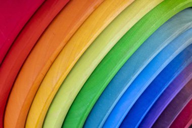 Tahta Renkler Gökkuşağı Şeklinde Çocuklar Eğitim Oyuncak Seti. Yakın plan..