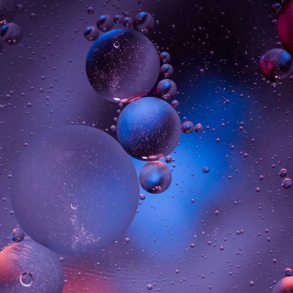 mor ve menekşe kabarcık evren