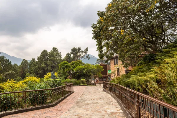 Camino a la cima del Cerro de Monserrate en Bogota