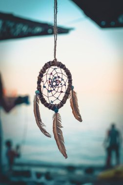 Dreamcatcher günbatımı, dağlar, boho chic, etnik muska, sembol
