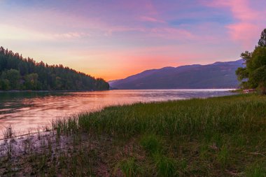 Beyaz balık Gölü. Flathead İlçesi. Montana. ABD
