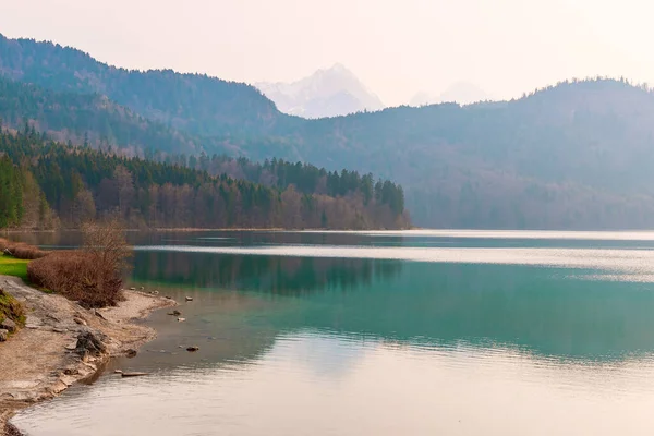 Widok Jezioro Alpsee Lokated Pobliżu Miasta Fussen Dzielnicy Ostallgau Bawaria — Zdjęcie stockowe