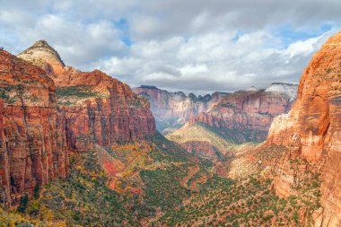 Sonbaharda Canyon Overlook 'da. Zion Ulusal Parkı. Utah. ABD 