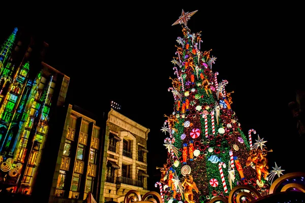 Οσάκα Ιαπωνία Νοεμβρίου 2018 Χριστουγεννιάτικο Δέντρο Μπορεί Φωτίσει Διαφορετικές Αποχρώσεις — Φωτογραφία Αρχείου