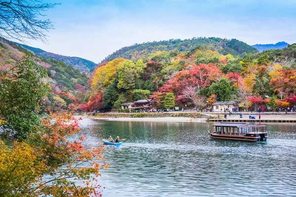 Kjóto Japonsko Listopad 2018 Arashiyama Řeka Katsura Proslulou Destinací Pro — Stock fotografie