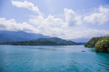 Tayvan'daki ünlü Sun Moon Gölü'nün manzara görünümü