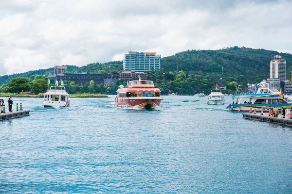 Båt Kom Precis Från Shueishe Wharf Och Hämta Turister Till — Stockfoto