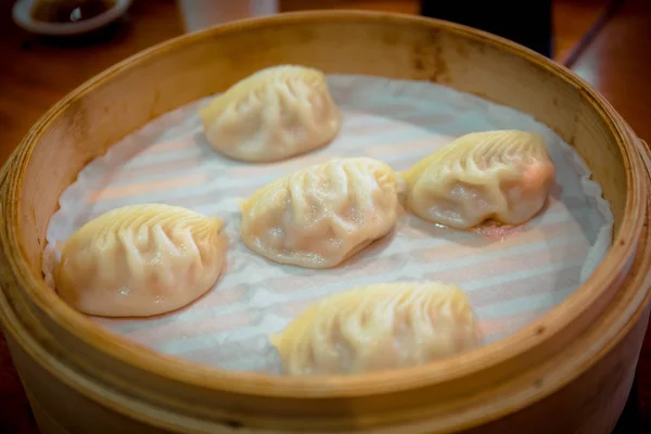 Steamed Shrimp Pork Dumplings Popular Dishes Ding Tai Fung Restaurant — Stock Photo, Image