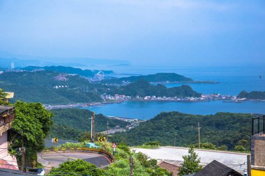 Jiufen eski sokaktan Keelung liman ve Deniz ile Jiufen Panoramik hava Görünümü