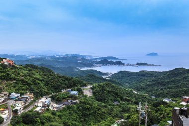 Jiufen eski sokaktan Keelung liman ve Deniz ile Jiufen Panoramik hava Görünümü