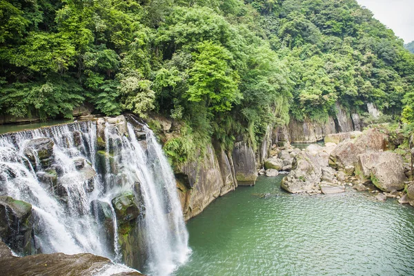 Shifen Waterfall Een Schilderachtige Waterval Gelegen Pingxi District New Taipei — Stockfoto