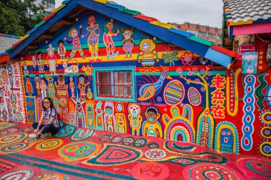 Taichung, Tayvan - 30 Nisan 2018.The Rainbow Village, Nantun District, Taichung, Tayvan'da bir sokak sanatıdır..