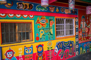 Taichung, Tayvan - 30 Nisan 2018.The Rainbow Village, Nantun District, Taichung, Tayvan'da bir sokak sanatıdır..