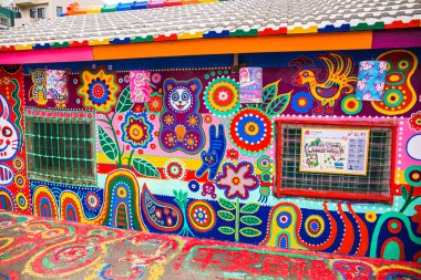Taichung, Tayvan - 30 Nisan 2018.The Rainbow Village, Nantun District, Taichung, Tayvan'da bir sokak sanatıdır..