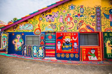 Taichung, Tayvan - 30 Nisan 2018.The Rainbow Village, Nantun District, Taichung, Tayvan'da bir sokak sanatıdır..