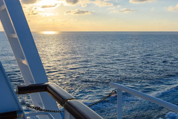 View Deck Cruise Ship Ocean Sea Horizon Clouds Blue Tropical — Stock Photo, Image