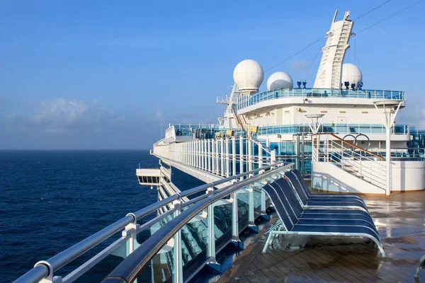 View Deck Cruise Ship Ocean Seating Area Passengers Chairs Sun — Stock Photo, Image