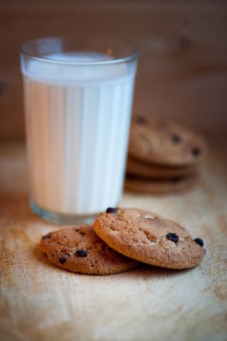 süt ve yulaf ezmesi kurabiye