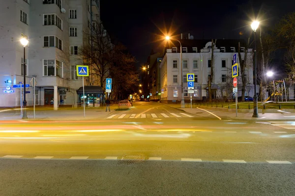 Night City Landskap Lång Exponering Med Bil Lampor — Stockfoto