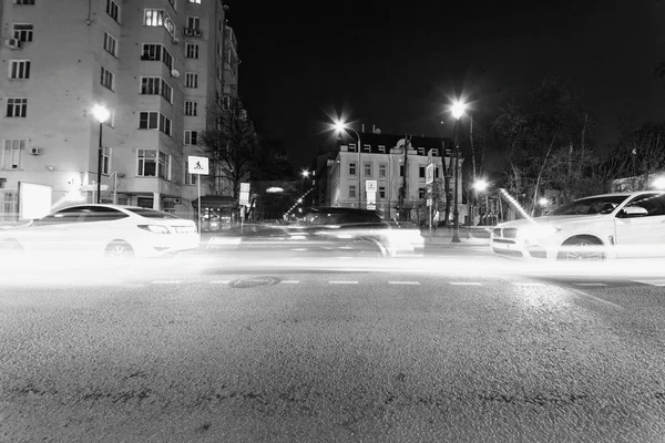 Éjszakai Városi Táj Hosszú Expozícióval Autós Lámpával — Stock Fotó