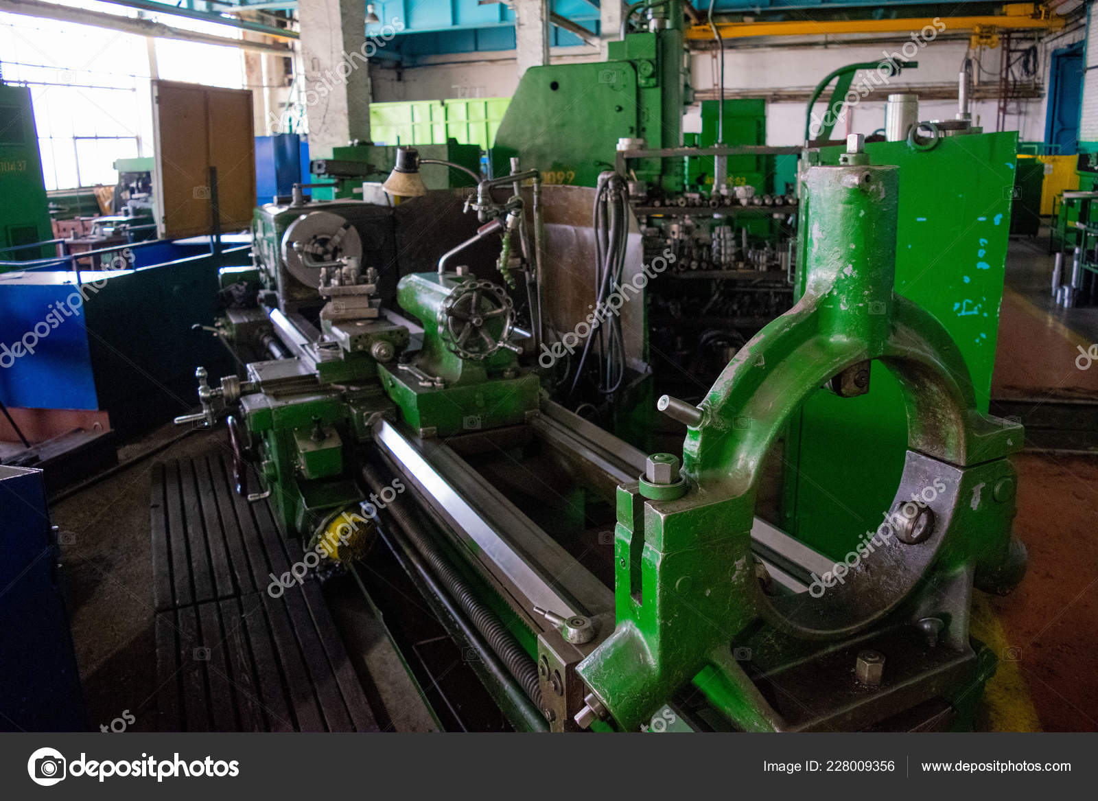 Produce industrial metal-cutting machines