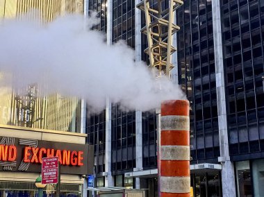 Bacalar ve Nyc kanalizasyonda çıkan duman