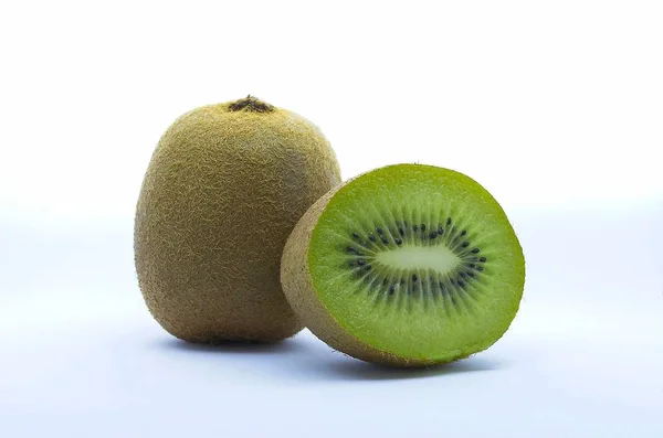 Close Foto Naar Kiwi Vruchten Gesneden Helften — Stockfoto