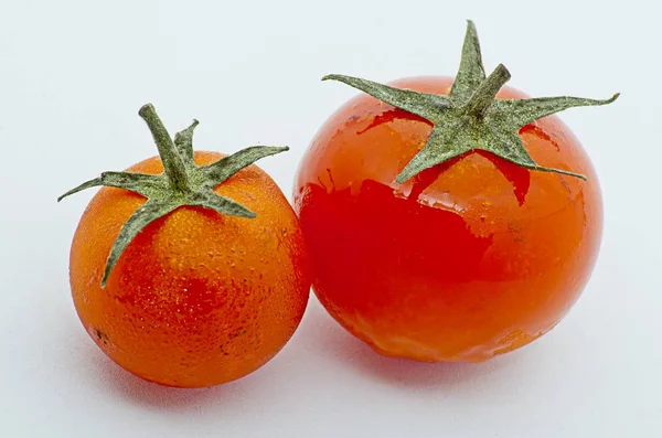 Fotos Close Para Tomates Cereja Fundo Branco — Fotografia de Stock