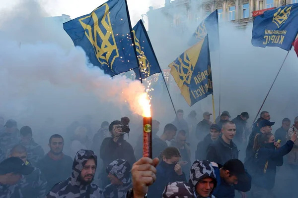 Quiiv Ucrânia Outubro 2018 Pessoas Incluindo Nacionalistas Ucranianos Membros Grupos — Fotografia de Stock