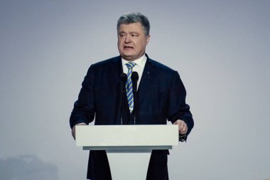 Kiev, Ukrayna - 29 Ocak 2019: Ukrayna Cumhurbaşkanı Petro Poroshenko adreslerine taraftarlarının Kiev
