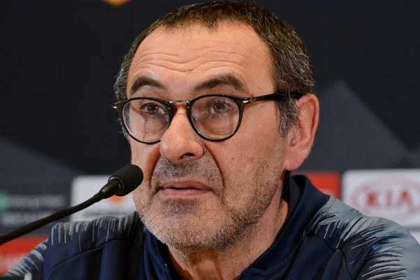 Kiev, Ukrayna - 14 Mart 2019: Chelsea Yöneticisi Maurizio Sarri Fc Dinamo Kiev Kiev, Ukrayna Milli Güvenlik Olimpiyskyi Stadyumu'nda karşı Uefa Avrupa Ligi oyundan sonra basın toplantısı katılır