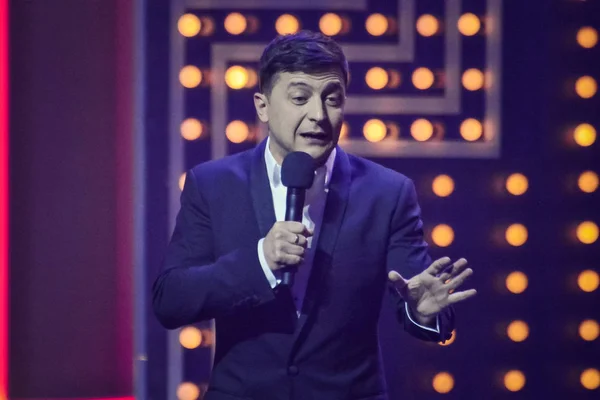 Ukrayna Cumhurbaşkanı post sırasında konser programı 