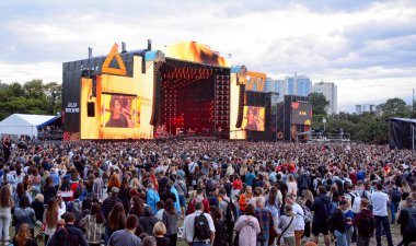 Kiev, Ukrayna - 9 Temmuz 2019: Müzik Festivali Atlas Weekend 2019 Ana Sahne