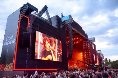 Kiev, Ukrayna - 9 Temmuz 2019: Müzik Festivali Atlas Weekend 2019 Ana Sahne
