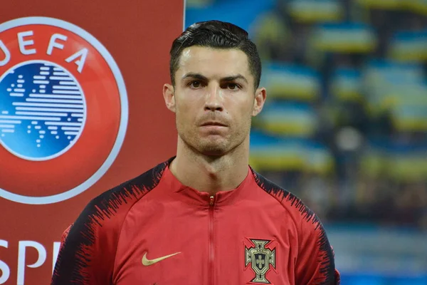Kyiv, Ukrayna - 14 Ekim 2019: Portekizli Cristiano Ronaldo Ukrayna ve Portekiz arasında oynanan Avrupa ön eleme maçında Kyiv Olimpiyat Stadyumu 'nda