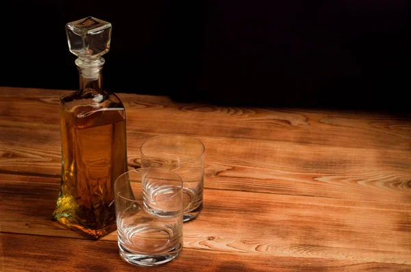 Bicchieri Whisky Tavolo Legno — Foto Stock