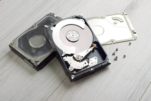 Riparazione e manutenzione di hard disk — Foto Stock