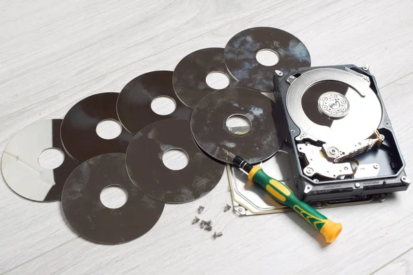 Repair and maintenance of hard drives — Stock Photo, Image