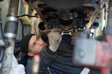 Technicain, teknisyen süreci petrol ve doğal gaz platformu offshore çalışmalarında sırasında