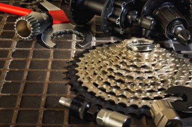 Bisiklet parçaları ve bisiklet bakım için Araçlar