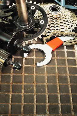 Bisiklet parçaları ve bisiklet yükseltme için Araçlar